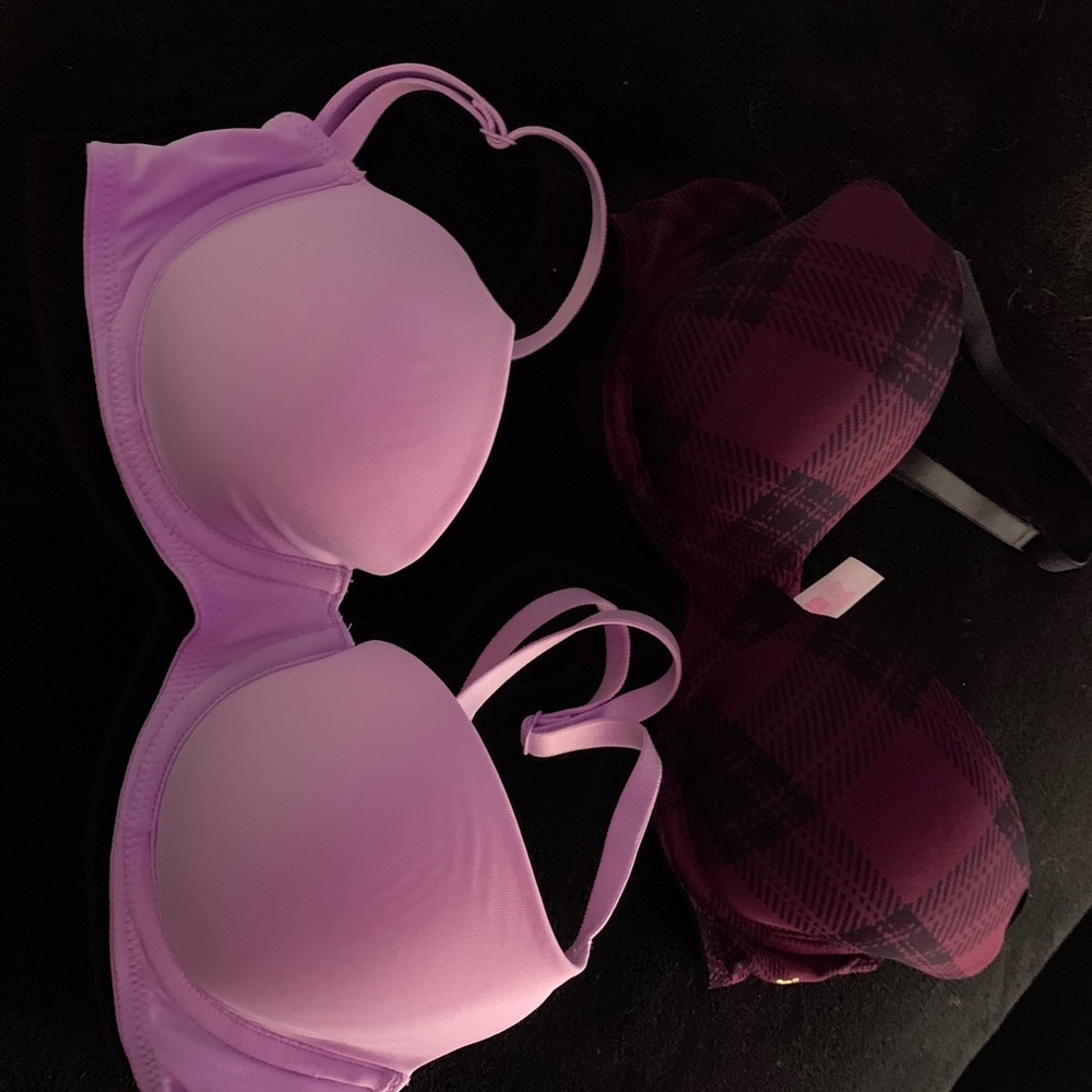 2 Victoria secrets pink bras